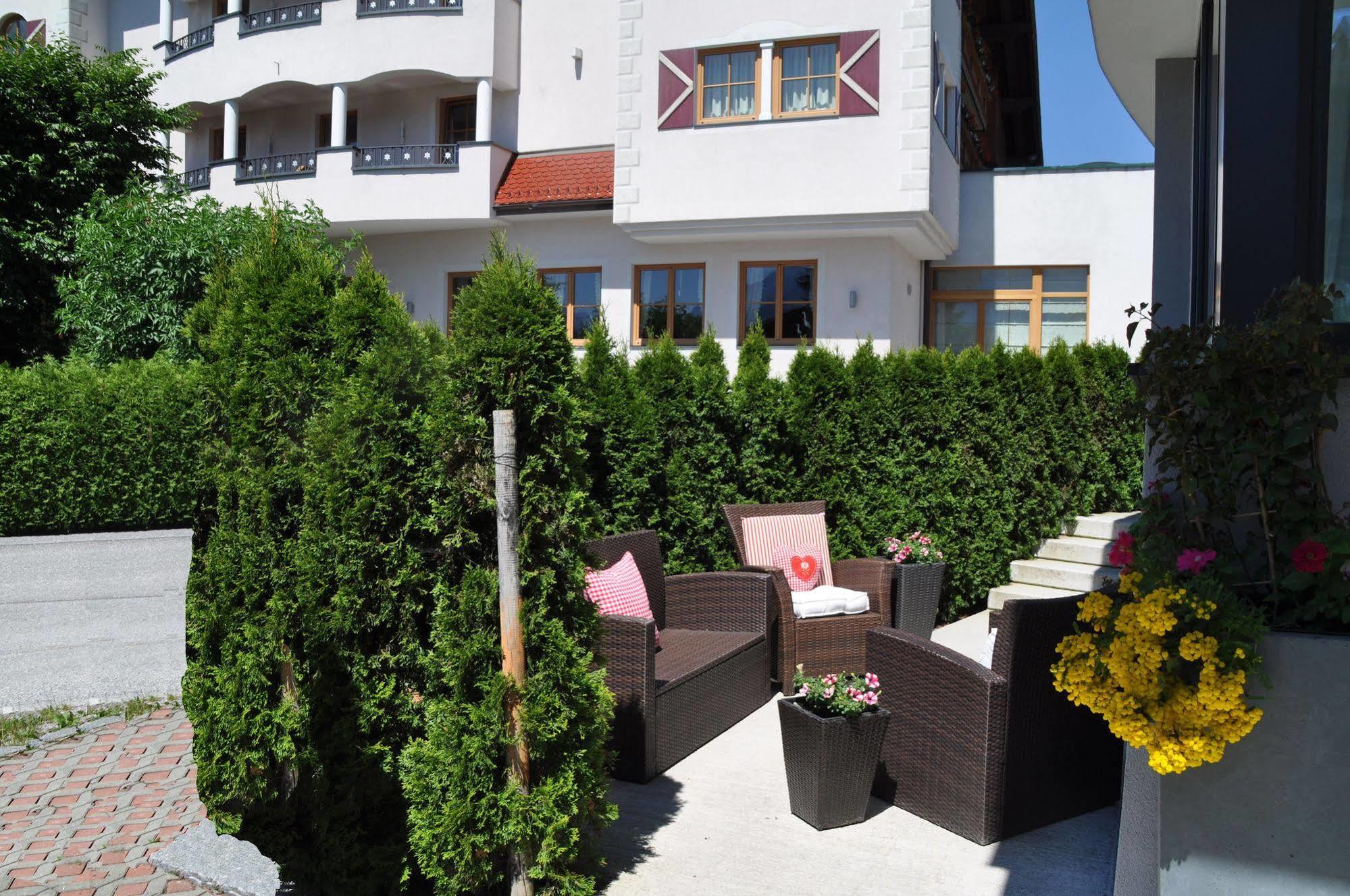 Ferienwelt Kesselgrub Hotel In Altenmarkt-Zauchensee 알텐막팀퐁와 외부 사진